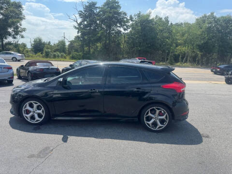 2017 Ford Focus ST