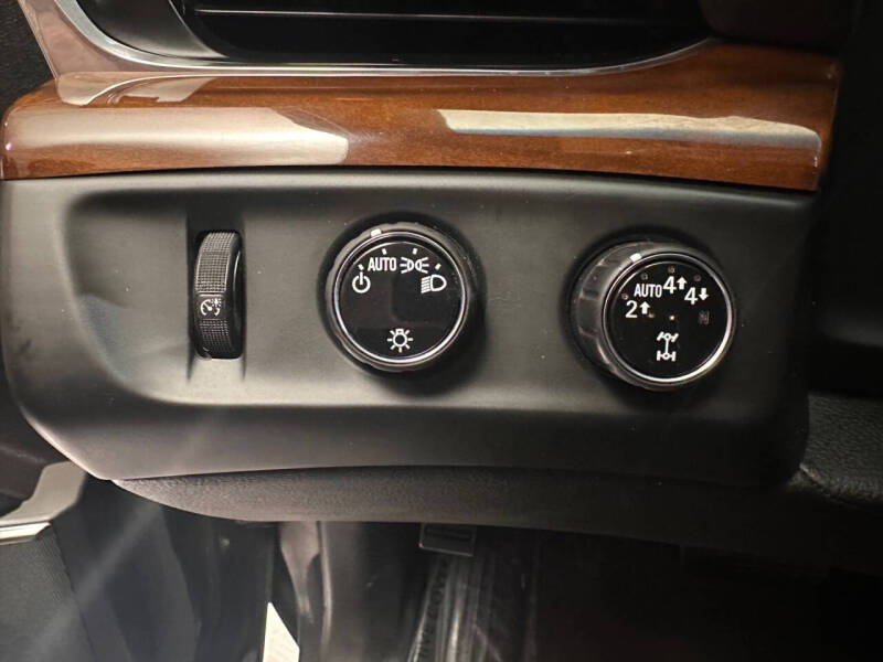 2018 Cadillac Escalade Luxury