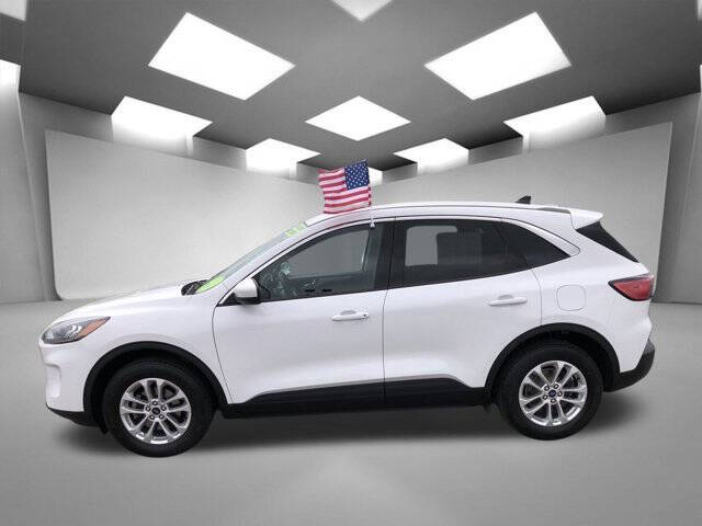 2021 Ford Escape SE