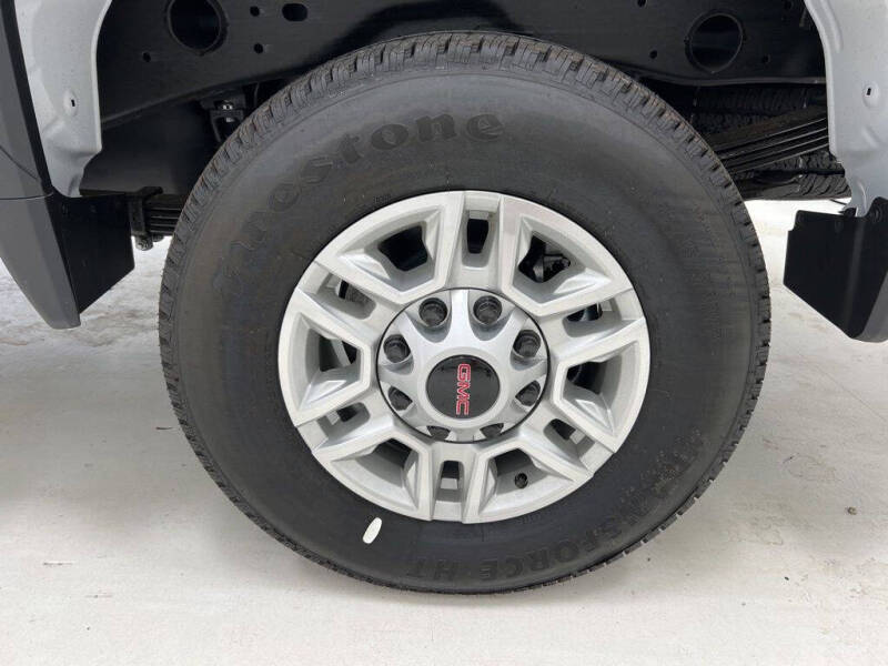 2025 GMC Sierra 2500HD Pro