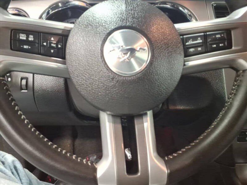 2013 Ford Mustang V6