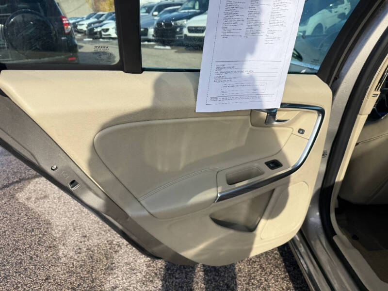 2015 Volvo V60 T5 Premier Plus