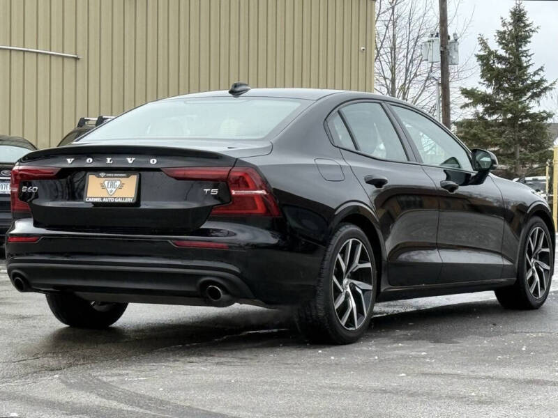 2020 Volvo S60 T5 Momentum