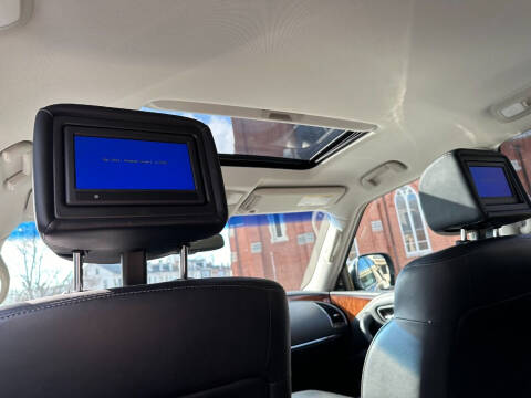 2017 Infiniti QX80 Signature Edition