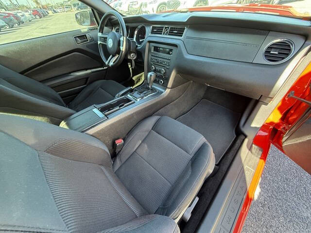 2014 Ford Mustang V6