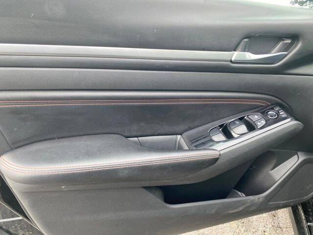 2023 Nissan Altima 2.5 SR