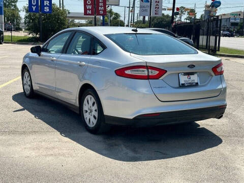 2014 Ford Fusion S