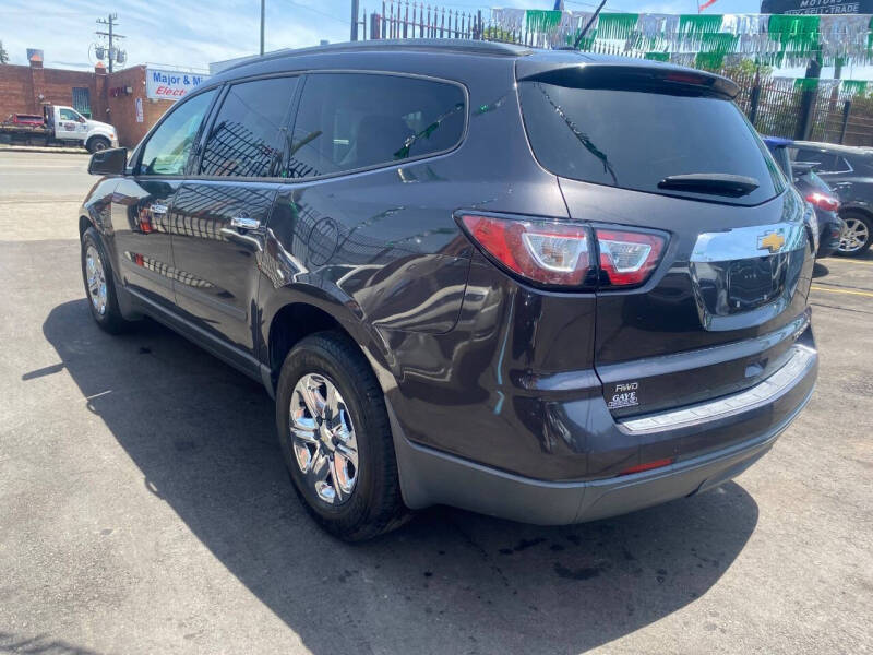 2014 Chevrolet Traverse LS