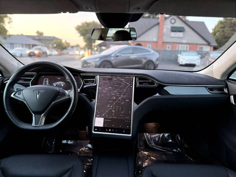 2016 Tesla Model S