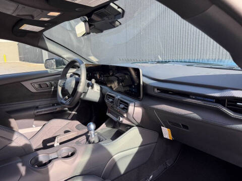 2026 Ford Mustang Dark Horse