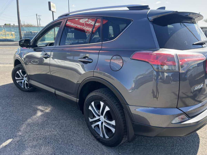 2016 Toyota RAV4 LE