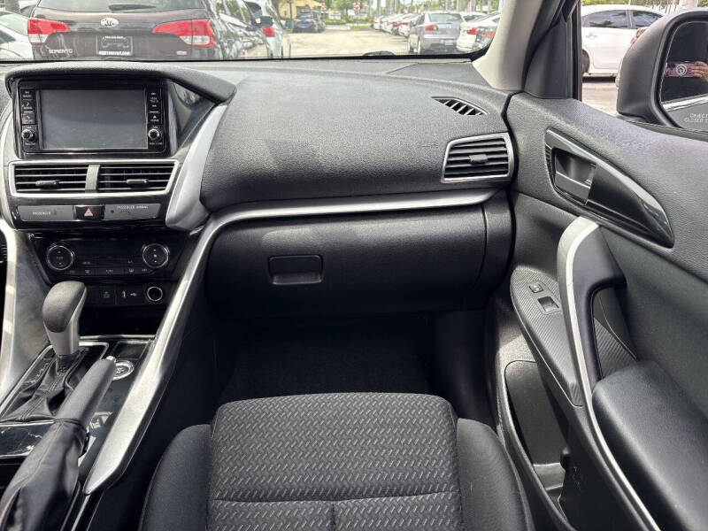 2019 Mitsubishi Eclipse Cross ES