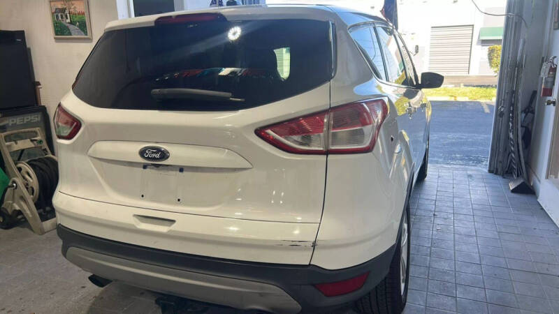 2016 Ford Escape SE