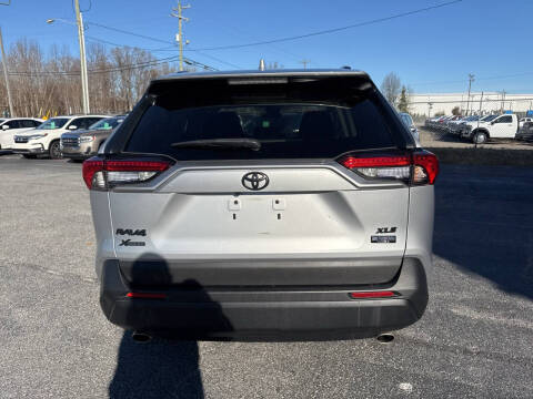2021 Toyota RAV4 XLE
