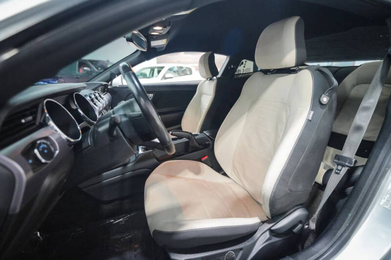 2015 Ford Mustang