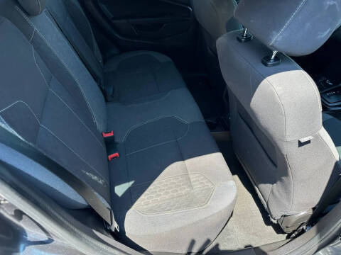2015 Ford Fiesta SE