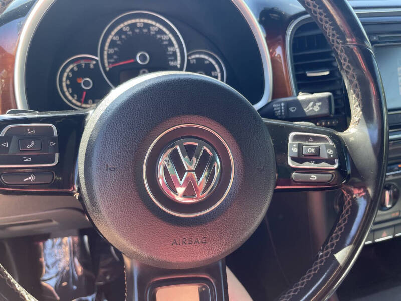 2013 Volkswagen Beetle Turbo Fender Edition