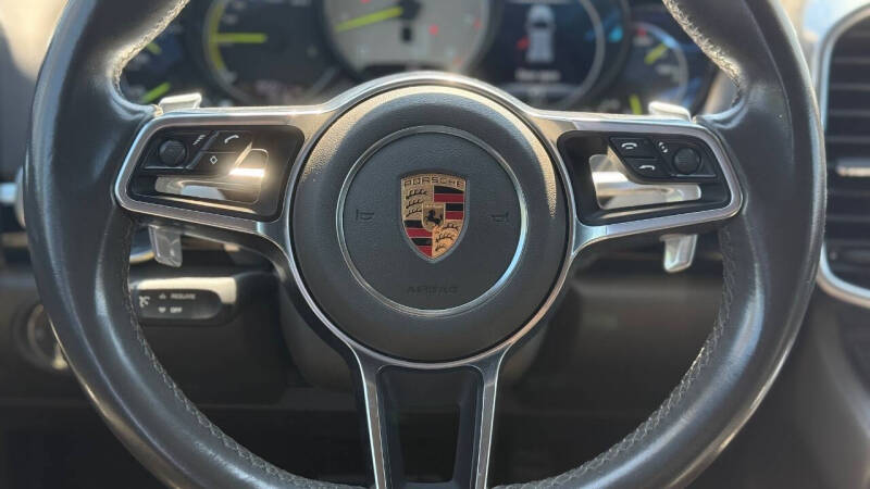 2017 Porsche Cayenne S E-Hybrid