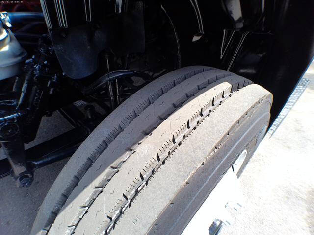 2017 Freightliner M2 106