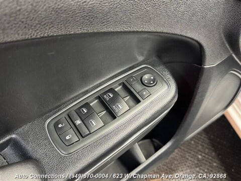 2013 Dodge Charger SE