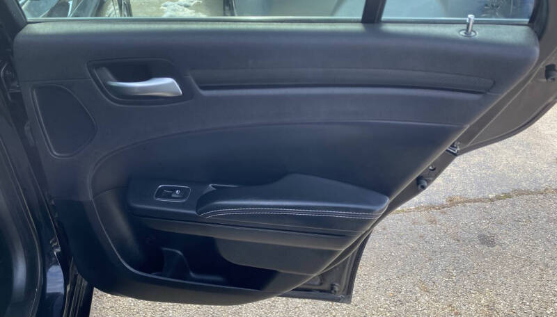 2016 Chrysler 300 S Alloy Edition