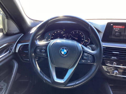 2017 BMW 5 Series 540i