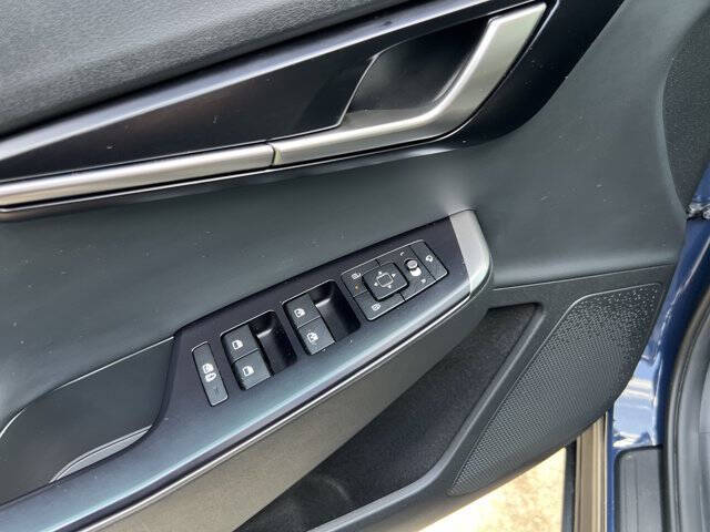 2025 Kia EV6 Light