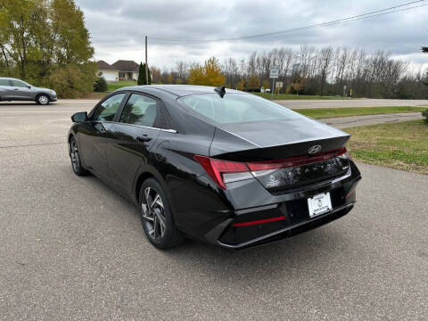 2024 Hyundai Elantra Limited