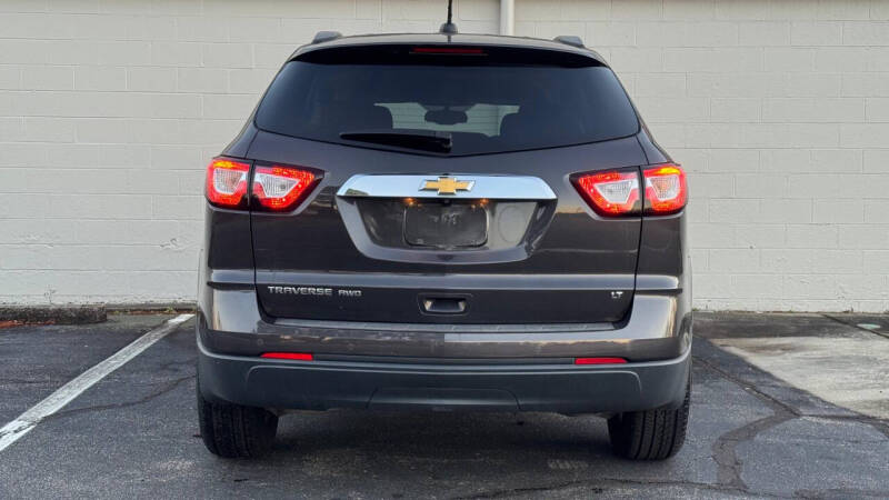 2017 Chevrolet Traverse LT