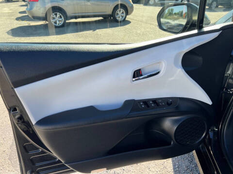 2016 Toyota Prius Two