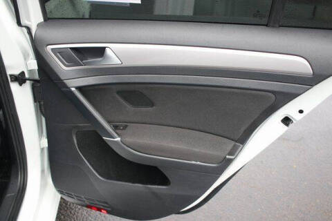 2016 Volkswagen e-Golf SE