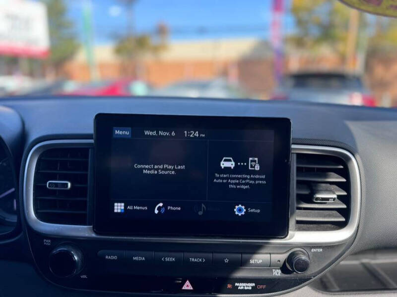 2021 Hyundai Venue SE