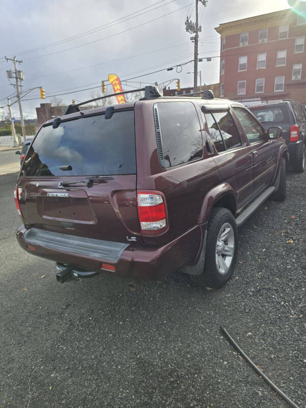 2003 Nissan Pathfinder SE