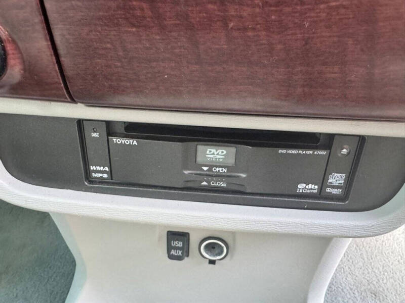 2012 Toyota Sienna