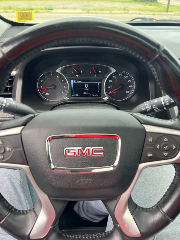2017 GMC Acadia SLT-1