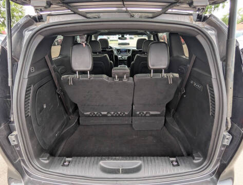 2020 Chrysler Pacifica Limited Red S