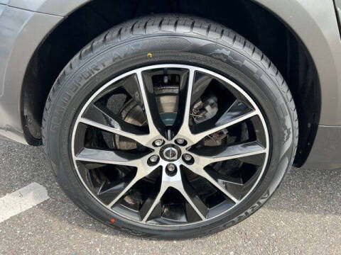 2020 Volvo V90 Cross Country T6