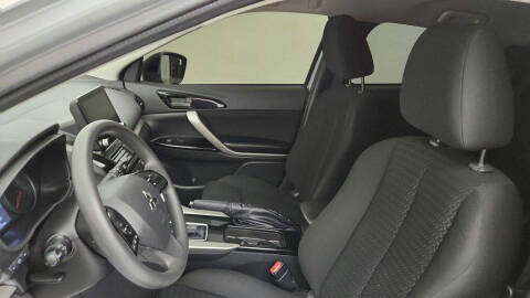 2025 Mitsubishi Eclipse Cross LE