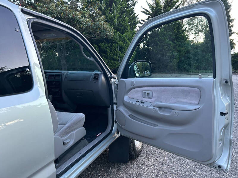 2004 Toyota Tacoma V6