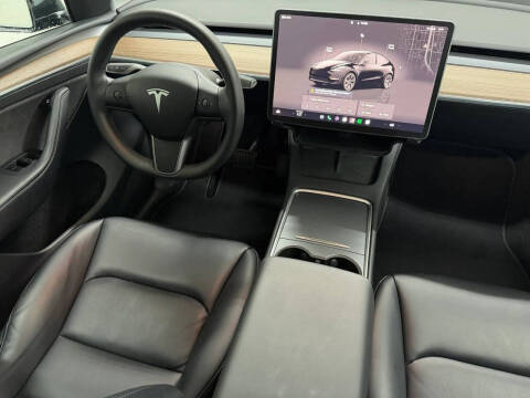2025 Tesla Model Y Long Range