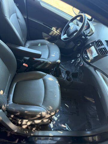 2013 Chevrolet Spark 2LT Manual