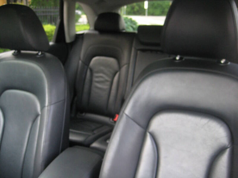 2017 Audi Q5 2.0T quattro Premium Plus