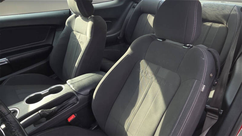 2020 Ford Mustang EcoBoost