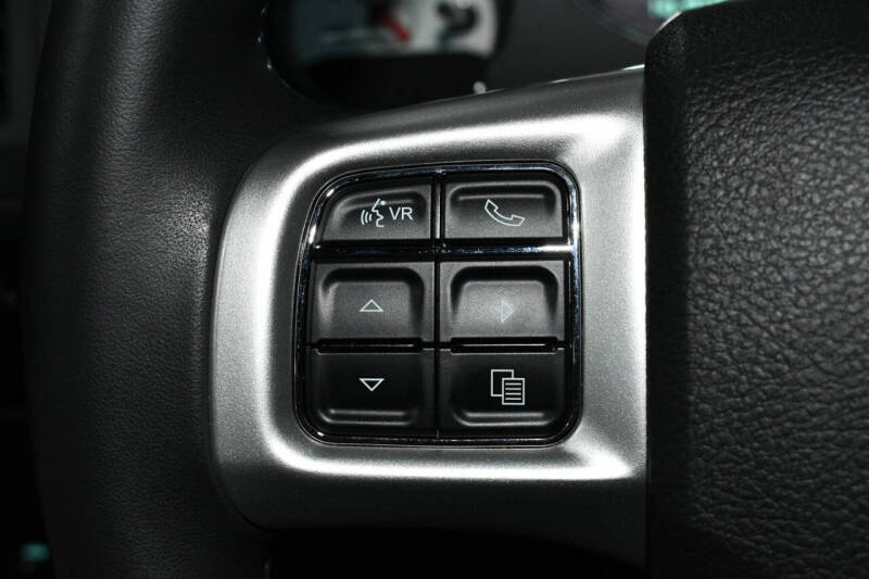 2011 Dodge Challenger SRT8 392