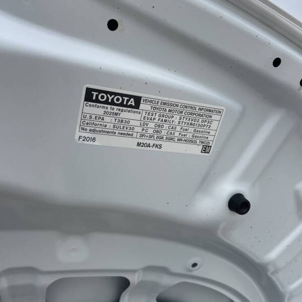 2025 Toyota Corolla LE