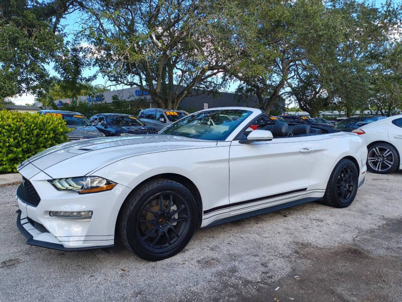 2022 Ford Mustang EcoBoost Premium