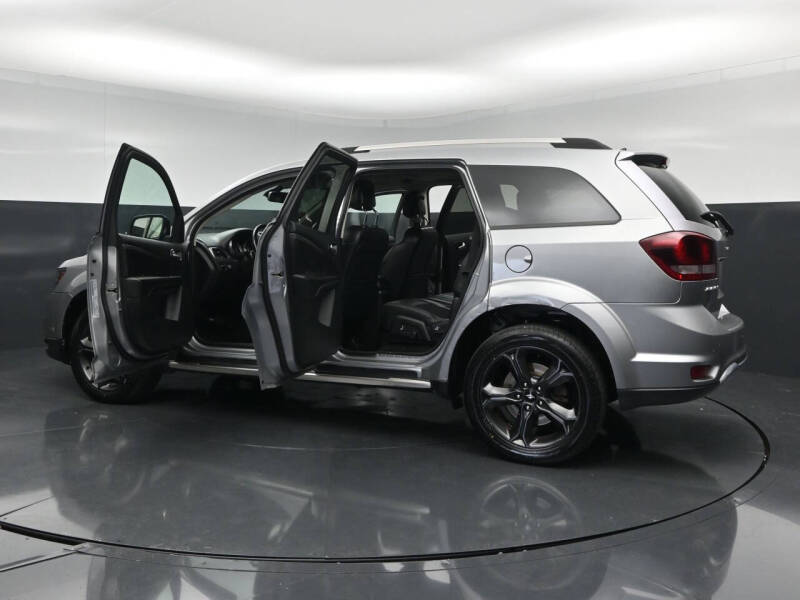 2020 Dodge Journey Crossroad