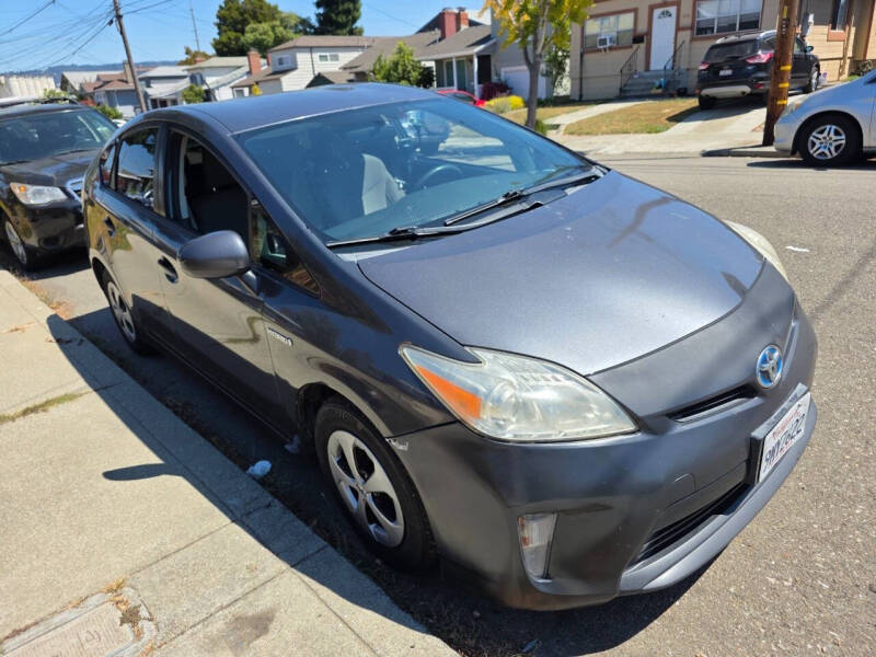 2012 Toyota Prius Two