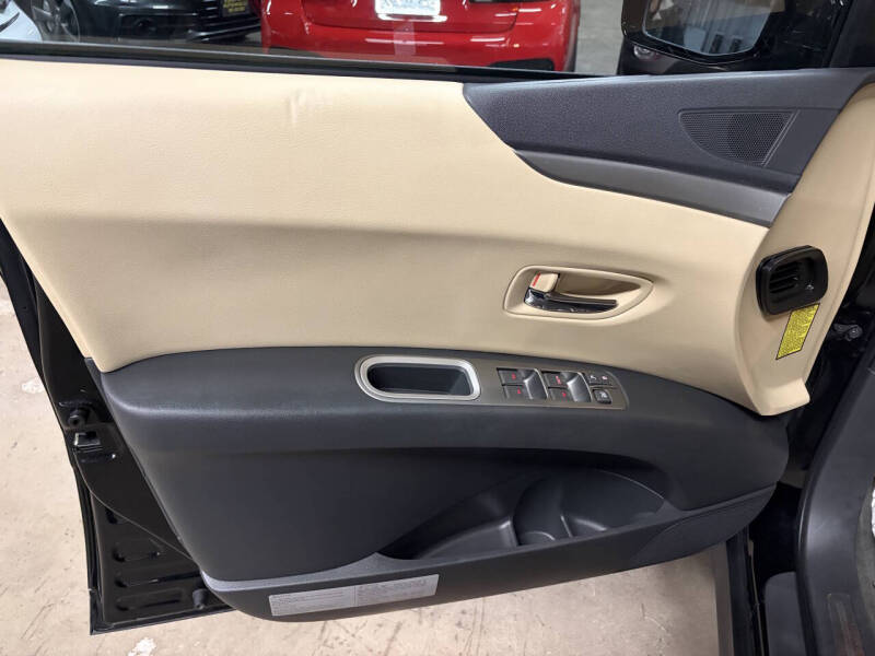 2008 Subaru Tribeca Ltd. 5-Pass.