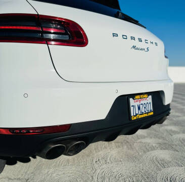 2015 Porsche Macan S